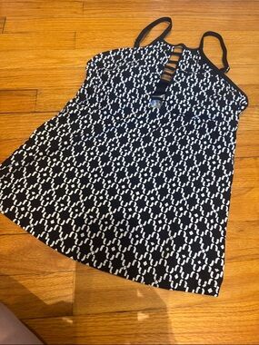 Black & White Geometric Strappy Tankini top